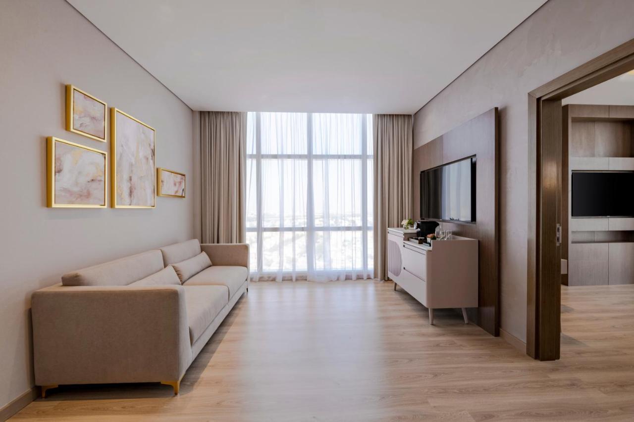 Movenpick Jumeirah Village Triangle Dubaj Kültér fotó